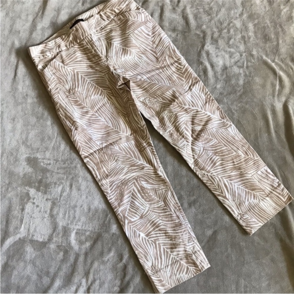 Talbots Modern Fit Leaf Print Capris